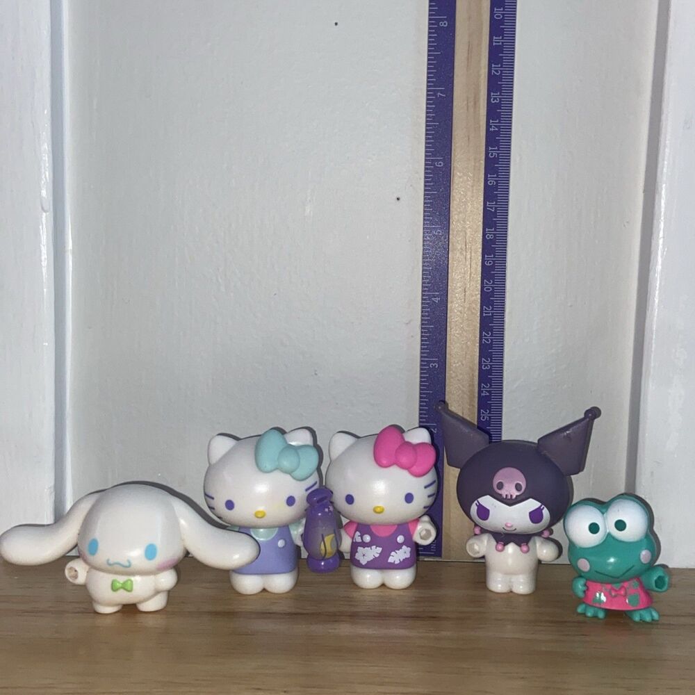 Sanrio Hello Kitty Friends Mini Figures Lot of 5 Kuromi Cinnamoroll Keroppi